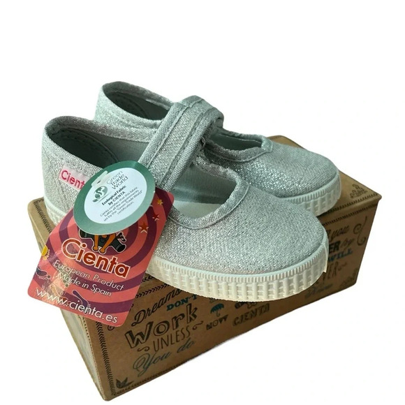 NWT Cienta Silver Sparkle Velcro T-Strap Shoes - Picture 2 of 6